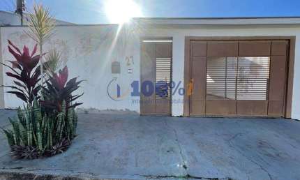 Casa com 3 quartos à venda na José Aparecido Braido, 27, Jardim São José, Mogi Guaçu, 250 m2 por R$ 370.000