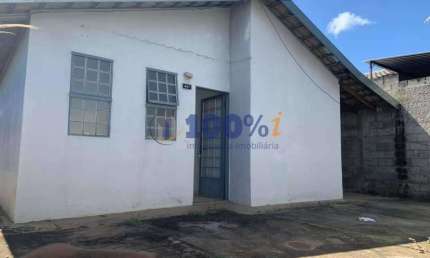 Casa com 2 quartos à venda na Avenida Niverson Gomes da Silva, 407, Parque São José, Estiva Gerbi, 200 m2 por R$ 220.000