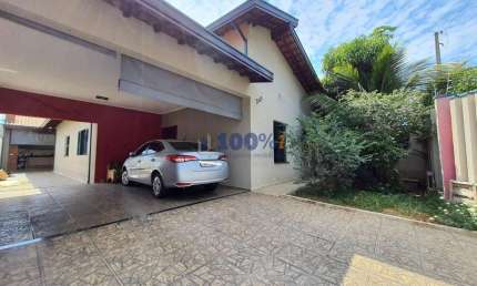 Casa com 3 quartos à venda na Conselheiro José Antônio de Arruda Vilas Boas, 421, Loteamento Parque Itacolomi, Mogi Guaçu, 312 m2 por R$ 860.000