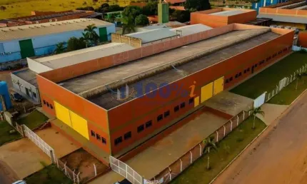 Barracão / Galpão / Depósito para alugar na Iracy Berezoski Cayres, 210, Parque Industrial Getúlio Vargas II, Mogi Guaçu, 3800 m2 por R$ 25.200