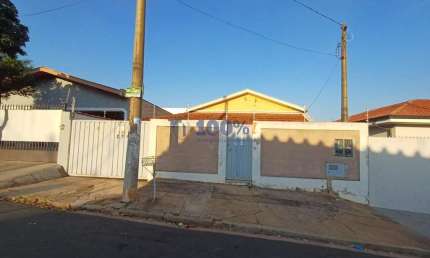Casa com 3 quartos à venda na Rua Ernesto Bergamasco, 280, Vila São Pedro, Hortolândia, 250 m2 por R$ 380.000