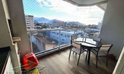 Ubatuba, Centro - Apartamento de 02 quartos sendo 01 suite e área de lazer.