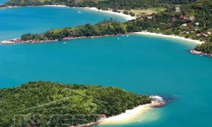 Ubatuba, Praia do Pulso - Terreno aclive com projeto de um pequena edificação projetada, 1200m2 de área.