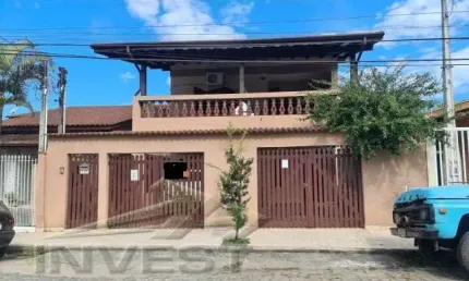 Ubatuba, Itaguá  - Amplo sobrado 04 Dorm. apenas 150 metros da praia, prox. a rua Guarani.