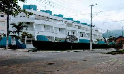 Ubatuba, Itaguá- Apartamento triplex a 100 metros da praia
