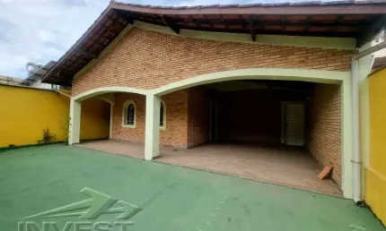 Ubatuba, Mato Dentro - Casa com 02 quartos sendo 01 suite e edicula.