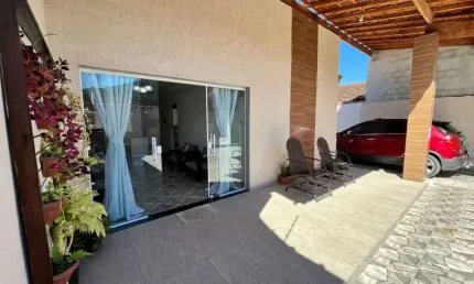 Ubatuba, Pereque Açu, linda casa reformada apenas 300 metros da Praia.