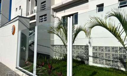 Ubatuba, centro, Apartamento cobertura novo com 03 dormitorios sendo 01 suite com área de lazer.