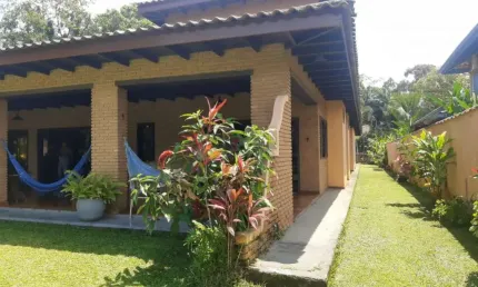 Ubatuba, Praia Dura- Belísima casa pé na areia em condomínio na Praia Dura!