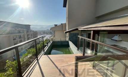 Ubatuba - Itaguá. Cobertura de 166m2 c/ piscina privativa em condomínio completo!