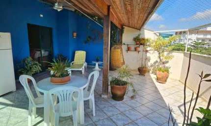 Ubatuba, Itaguá- Cobertura duplex, com 3 dormitórios, sendo 1 suíte em condomínio com piscina!