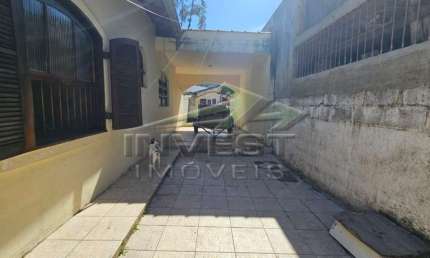 Ubatuba, Centro - Casa 02 dormitórios, excelente para fins comercial.