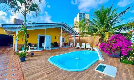 Casa com 4 dorms, Vila Anhanguera, Mongaguá - R$ 750 mil, Cod: 3433-5