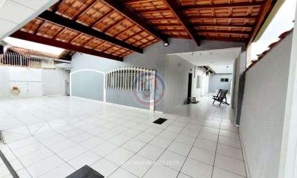 Casa com 3 dorms, Flórida, Praia Grande - R$ 780 mil, Cod: 16306-4