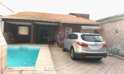 Casa com 3 quartos, Vera Cruz, Mongaguá - R$ 450 mil, Cod: 510-11