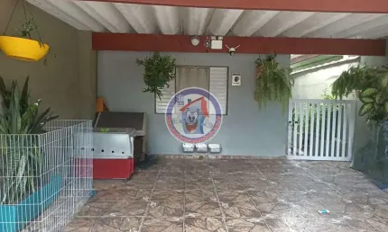 Casa com 2 quartos, Agenor de Campos, Mongaguá - R$ 250 mil, Cod: 694-13