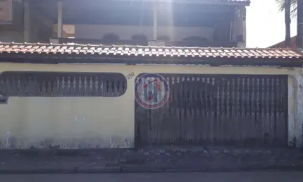 Sobrado com 3 quartos, Oceanópolis, Mongaguá - R$ 250 mil, Cod: 233-11