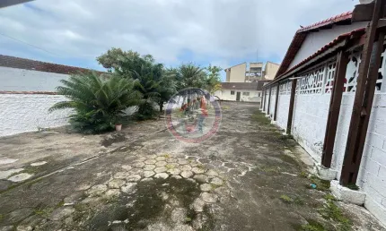 Casa com 3 dorms, Vila Atlântica, Mongaguá - R$ 400 mil, Cod: 1260-15