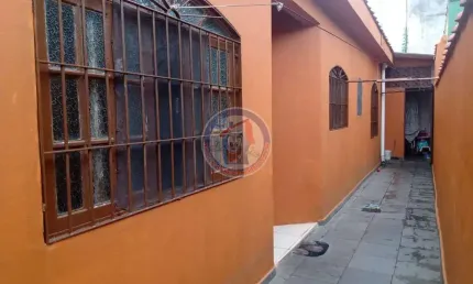 Casa com 2 dorms, Campos Elíseos, Itanhaém - R$ 250 mil, Cod: 5783-9