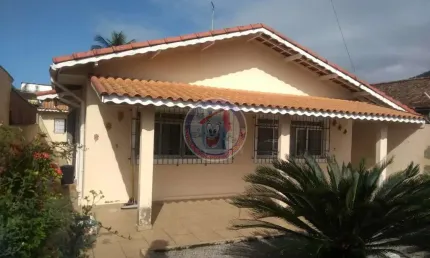 Casa com 3 quartos, Solemar, Praia Grande - R$ 700 mil, Cod: 7416-6