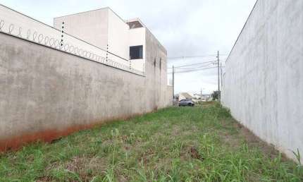 Terreno à venda na Rua Domingos Santa Cruz, 121, Jardim Dias II, Maringá por R$ 195.000