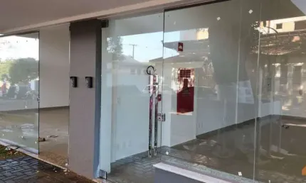 Sala para alugar no condomínio Edificio Serenity no bairro Zona 03