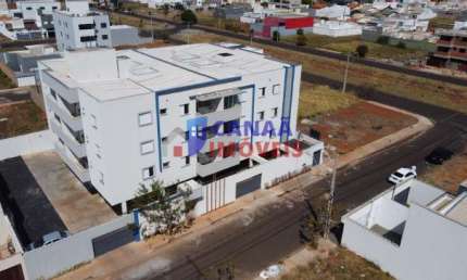 La vie - Apartamento térreo 2 quartos 2 suítes e  2 áreas privativas B. Novo Mundo