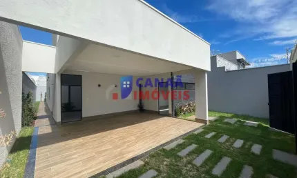 Casa com 3 quartos à venda no Novo Mundo, Uberlândia 