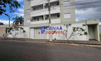 Apartamento com 2 quartos à venda no Conjunto Segismundo Pereira, Uberlândia 