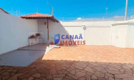 Casa com 3 quartos à venda no Nova Uberlândia, Uberlândia 
