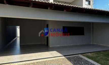 Casa com 4 quartos à venda no Vigilato Pereira, Uberlândia 
