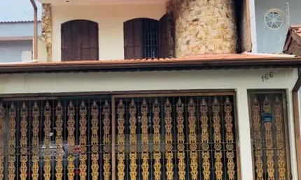 Sobrado para Venda em Suzano, Vila Figueira, 3 dormitórios, 3 suítes, 4 banheiros, 2 vagas