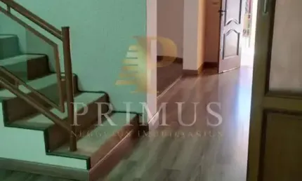 Sobrado para Venda em Suzano, Centro, 2 dormitórios, 2 suítes, 3 banheiros, 2 vagas