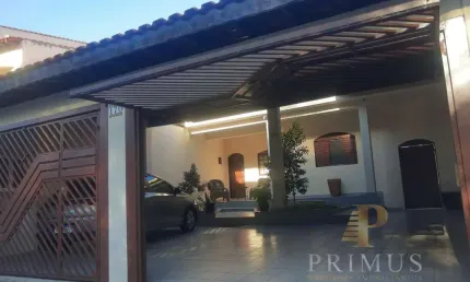 Casa para Venda em Poá, Centro, 3 dormitórios, 2 banheiros, 2 vagas
