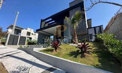 Casa para Venda em Mogi das Cruzes, Granja Anita, 4 dormitórios, 4 suítes, 5 banheiros, 4 vagas
