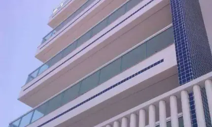 Apartamento com 3 dormitórios à venda, 130 m² por R$ 630.000,00 - Costa Azul - Rio das Ostras/RJ