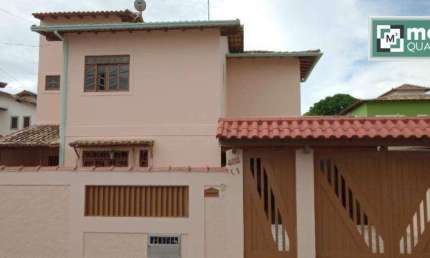 Casa com 3 dormitórios para alugar, 108 m² por R$ 2.836,48/mês - Extensão do Bosque - Rio das Ostras/RJ