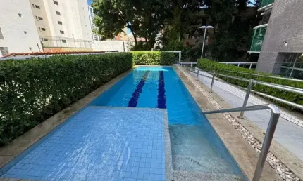 Excelente apartamento à venda a 4 quadras da beira mar 60m² .