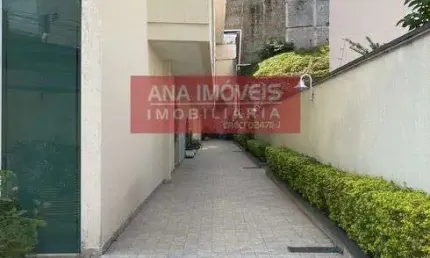 Sobrado para venda possui 100 metros quadrados com 3 quartos em Vila Clarice - São Paulo - SP