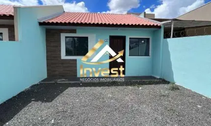 Casa 2 quartos com amplo terreno na frente e fundos