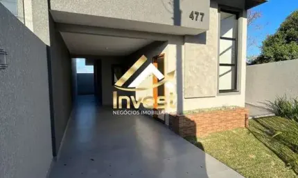 Belíssima casa 3 quartos sendo 1 suíte com amplo espaço e churrasqueira.