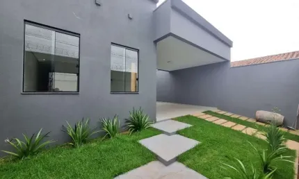 Casa com 3 quartos à venda no Jardim Patrícia, Uberlândia  por R$ 780.000