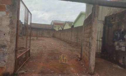 Terreno à venda na Nossa Senhora das Graças, Uberlândia  por R$ 220.000