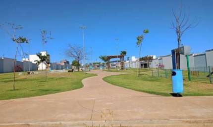 Terreno à venda no Alto Umuarama, Uberlândia  por R$ 240.000