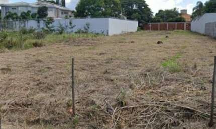 Terreno à venda na Cidade Jardim, Uberlândia  por R$ 700.000