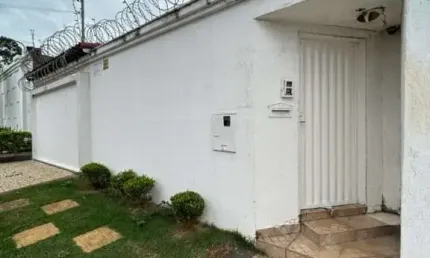Casa com 3 quartos à venda na Cidade Jardim, Uberlândia , 220 m2 por R$ 550.000
