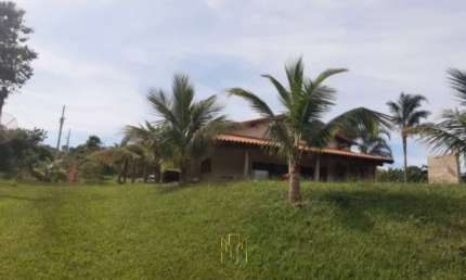 Chácara de luxo à venda em Indianópolis-MG, Bairro Oficial, com 4 quartos, 1 suíte, 2 salas e 10.000 m² de área.