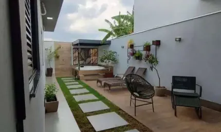 Casa com 3 quartos à venda na Cidade Jardim, Uberlândia , 160 m2 por R$ 1.250.000