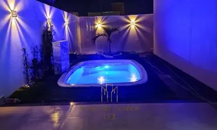 Casa Sobrado  Condomínio Raros no Alto Umuarama 3 quartos, 1 suíte, 1 sala, 4 vagas de garagem, 169m² - Uberlândia-MG