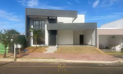Imperdível: Condomínio de luxo casa em Uberlândia-MG, 3 quartos, 1 suíte, 3 vagas Alto Umuarama - 200m² de pura sofisticação!